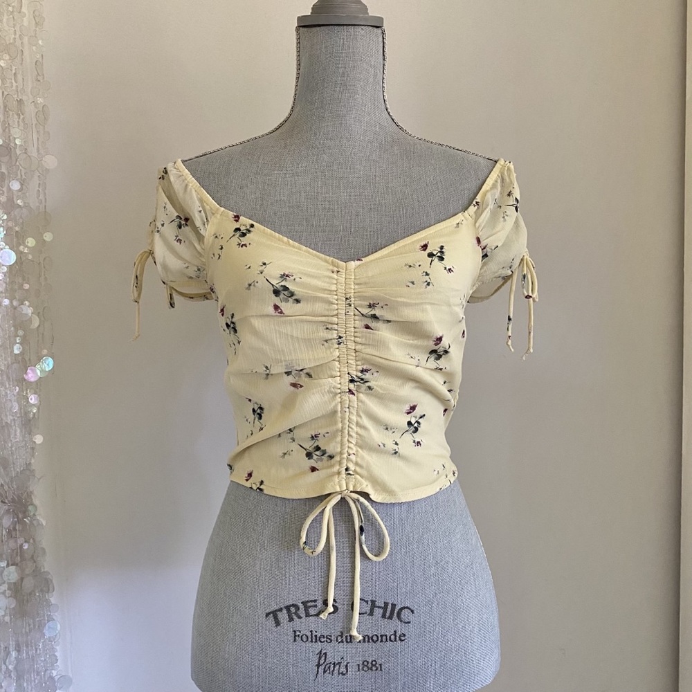 A&F • Cropped Floral Chiffon Top